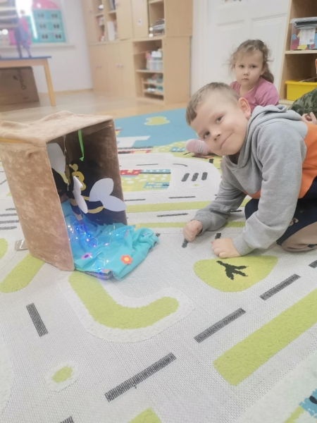 Zajęcia przyrodnicze w ramach programu ''Kierunek - przedszkole''