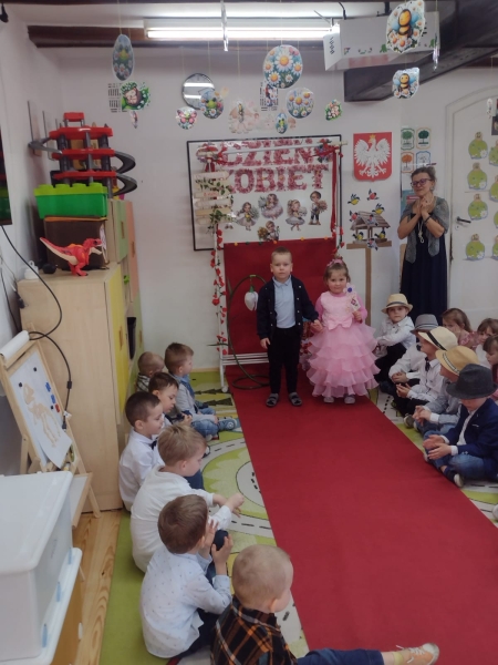 ''Na czerwonym dywanie'' - Dzień Kobiet w Trzeboszu 